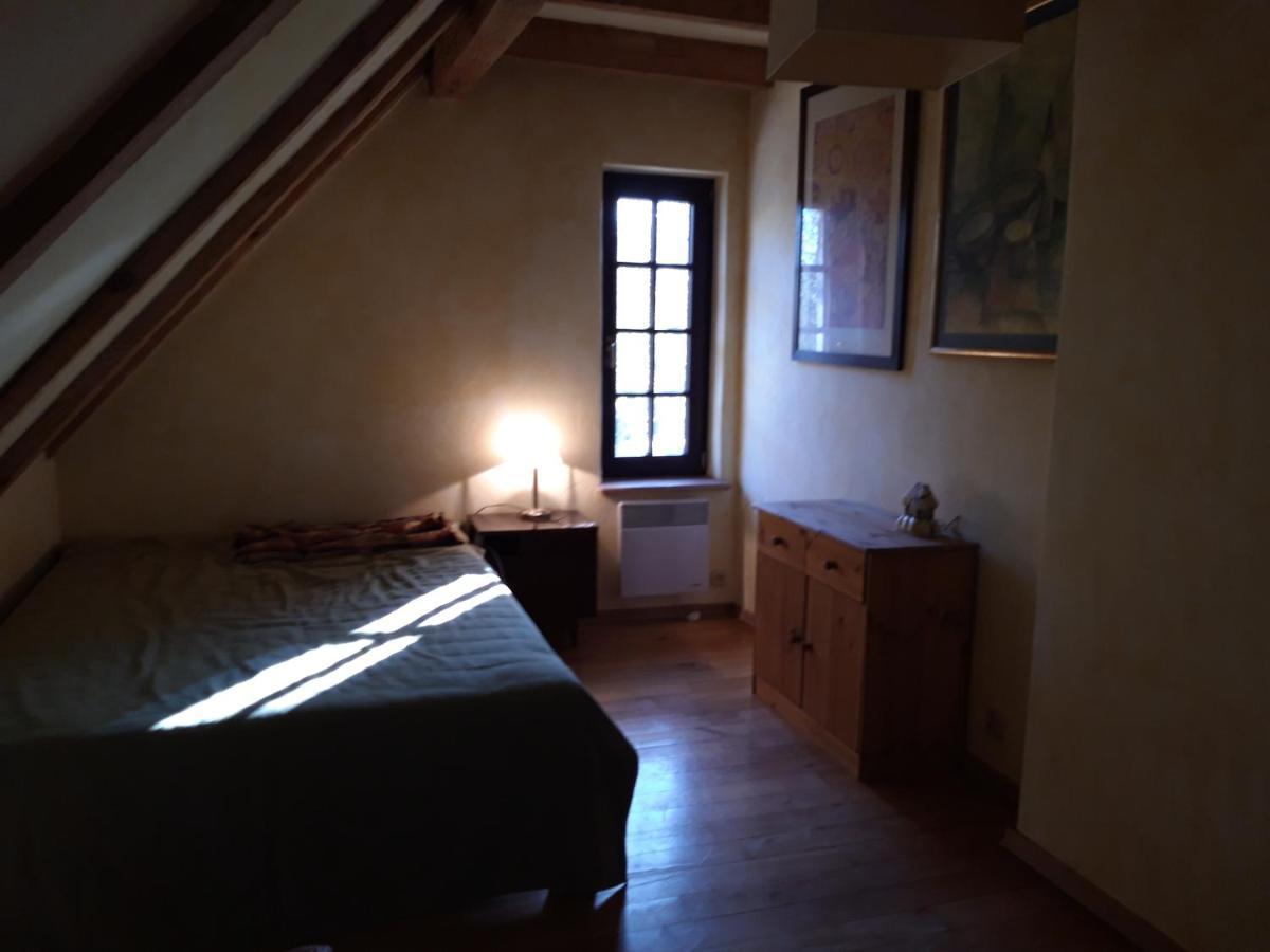 Vila Dom Kolo Rewala Paprotno Exteriér fotografie