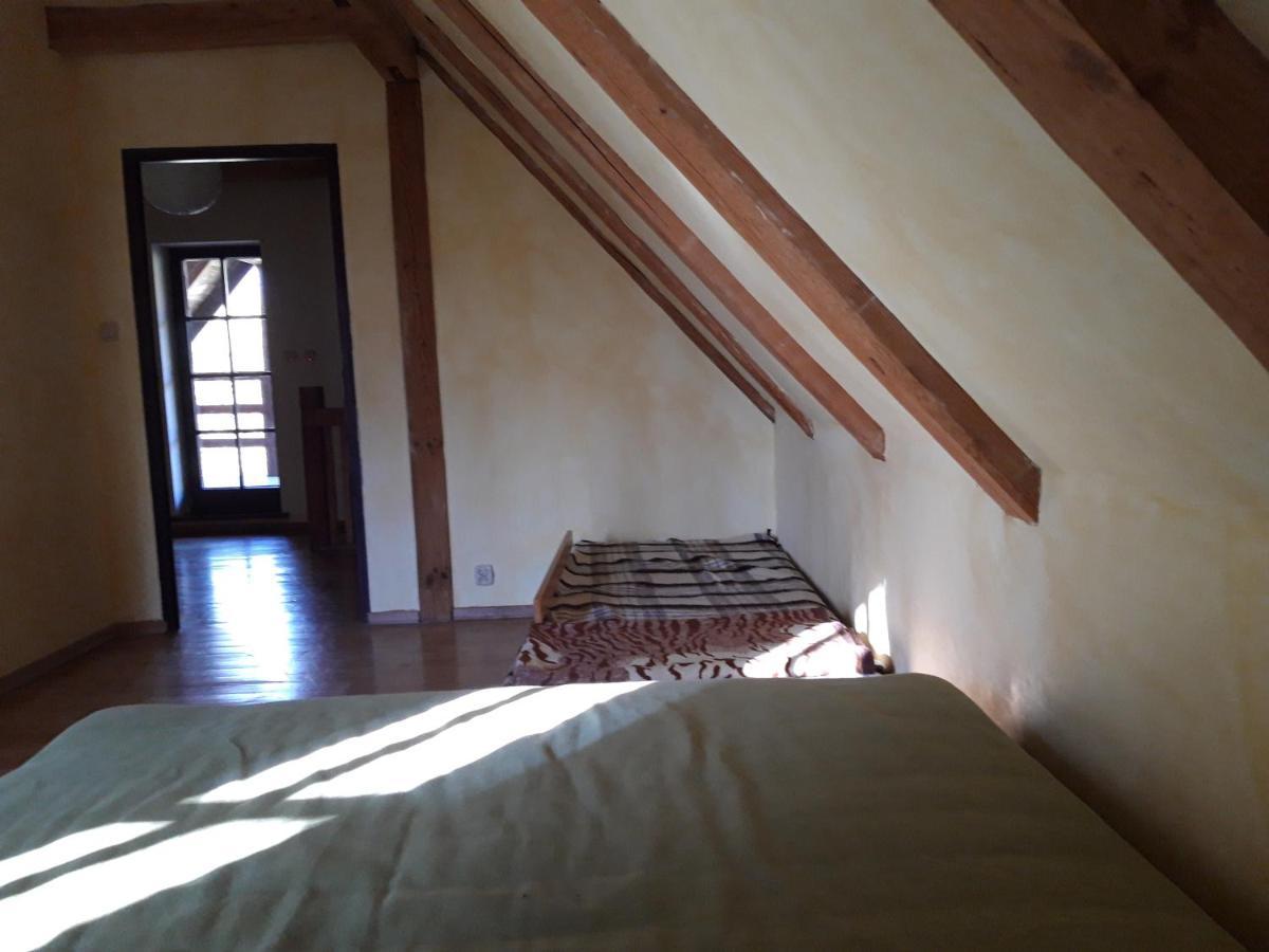 Vila Dom Kolo Rewala Paprotno Exteriér fotografie