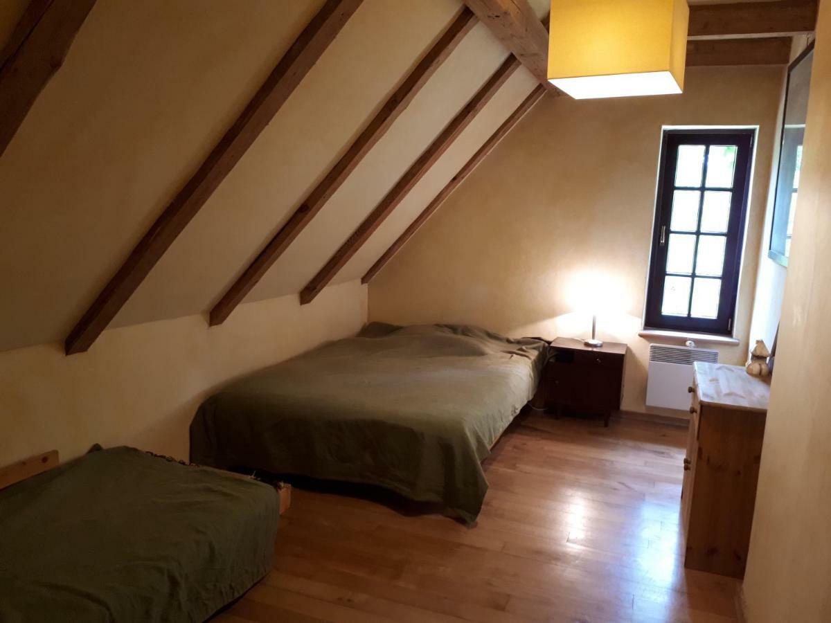 Vila Dom Kolo Rewala Paprotno Exteriér fotografie